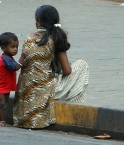 Des familles indiennes n'ont pas d'autres choix que de s'endetter. © brobbeh ( Flickr)