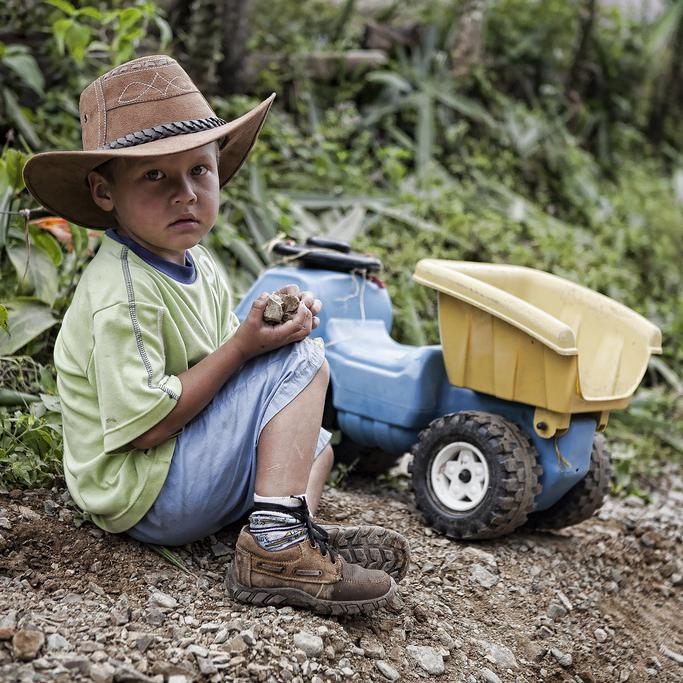 Enfant colombien. © juanktru (Flickr.com)
