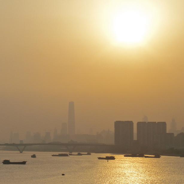 Soleil sur Guangzhou. © Robert S. Donovan (Flickr.com)